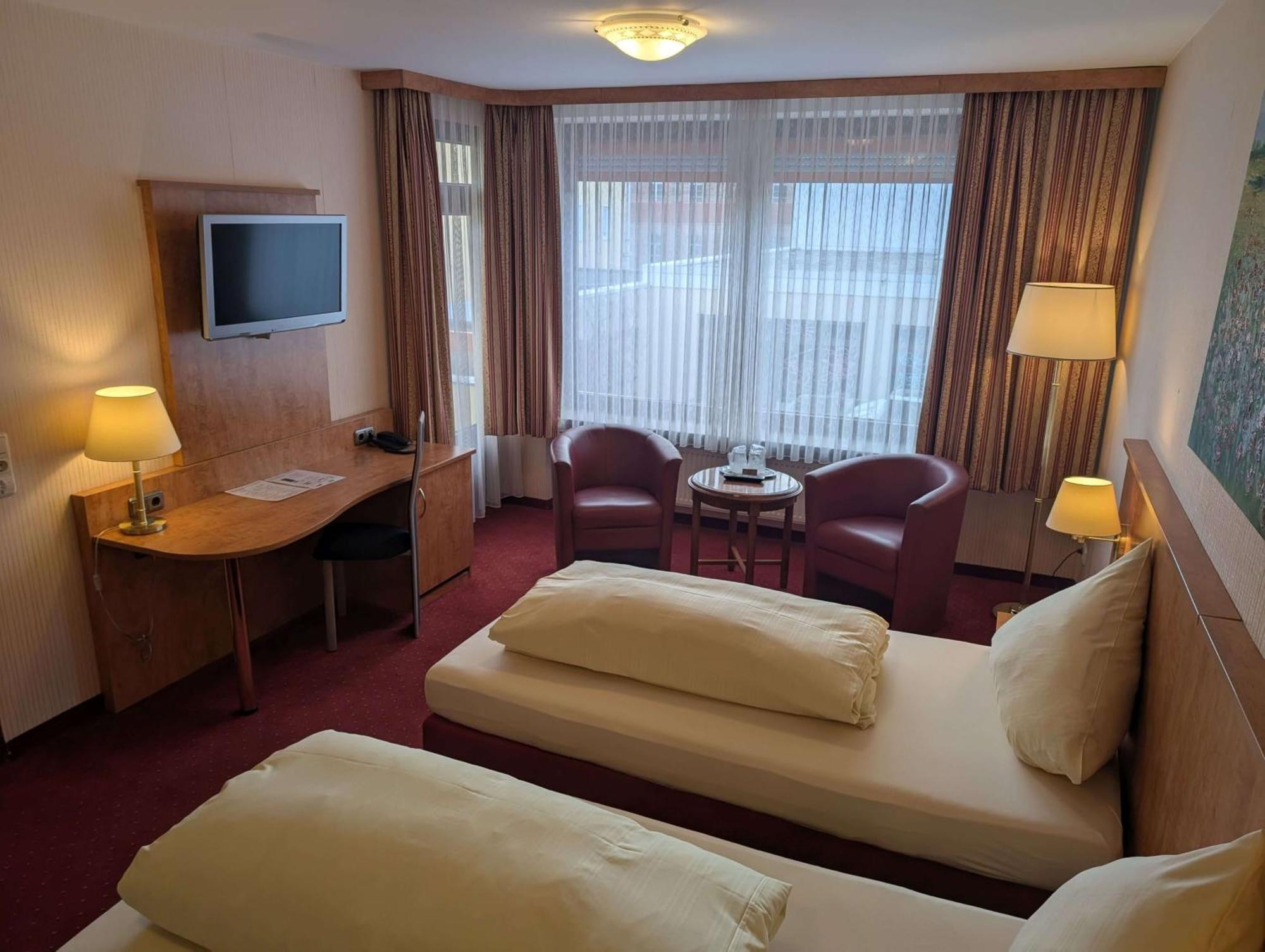 Stadthotel אוגסבורג מראה חיצוני תמונה