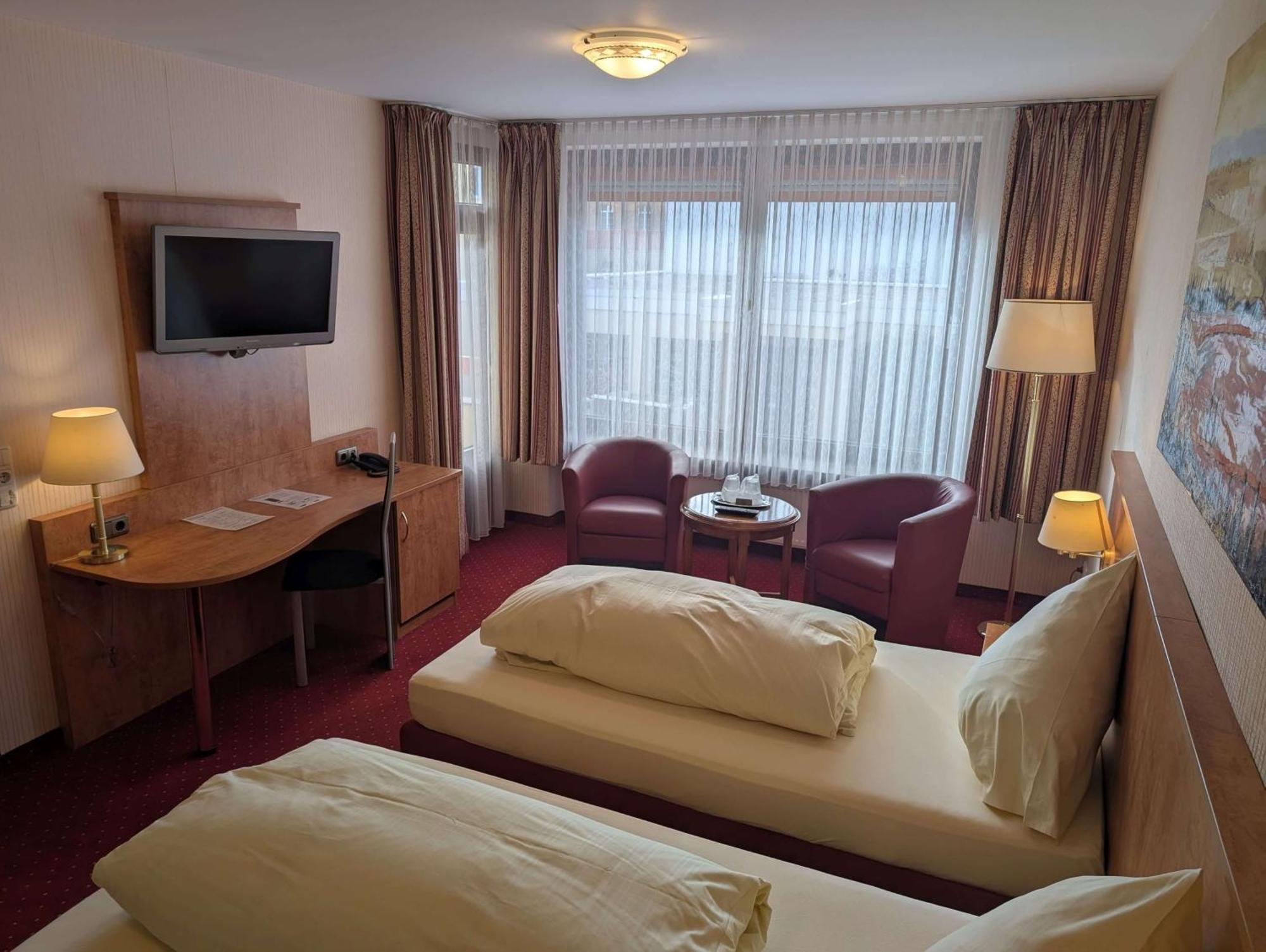 Stadthotel אוגסבורג מראה חיצוני תמונה