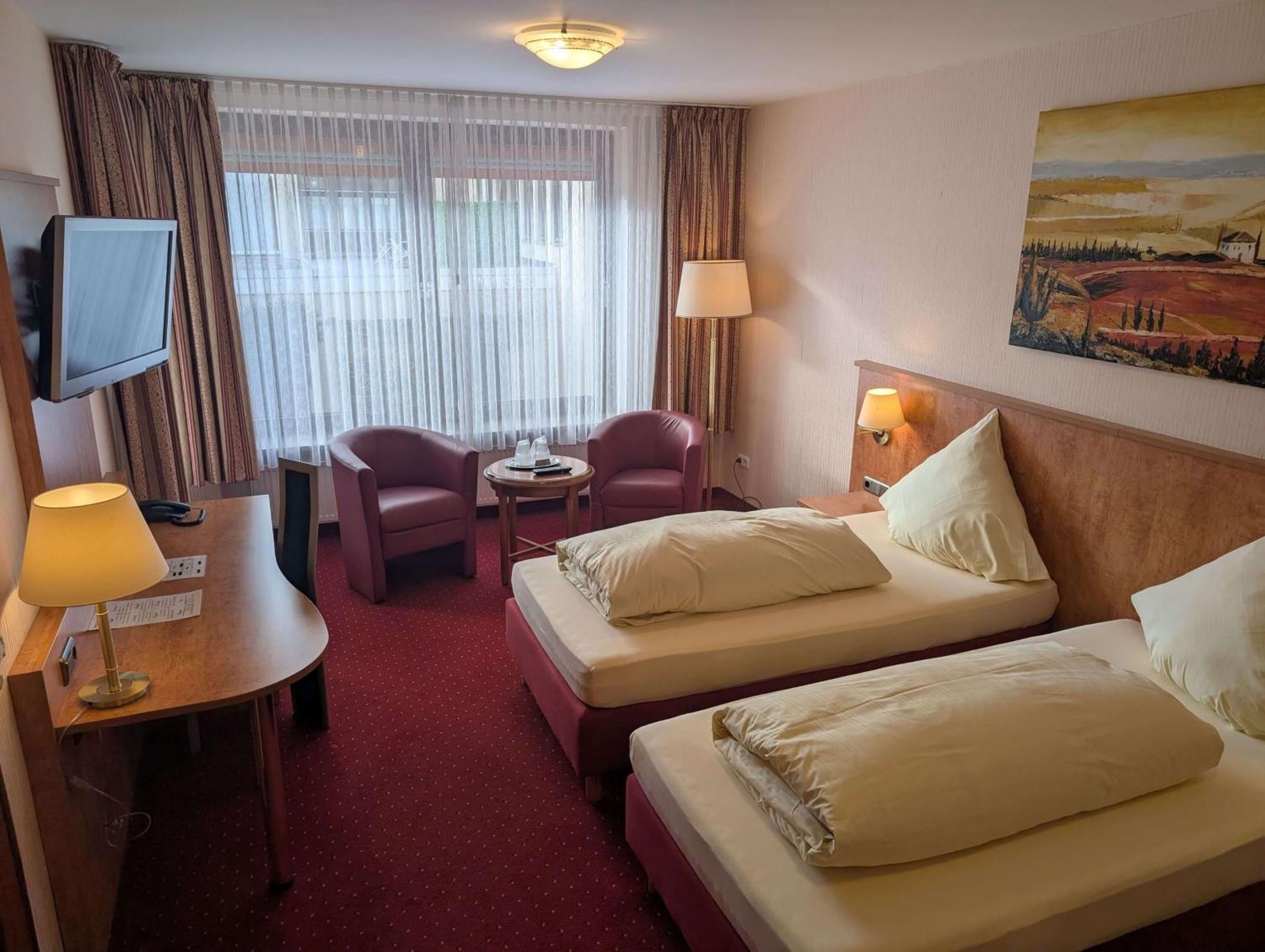 Stadthotel אוגסבורג מראה חיצוני תמונה