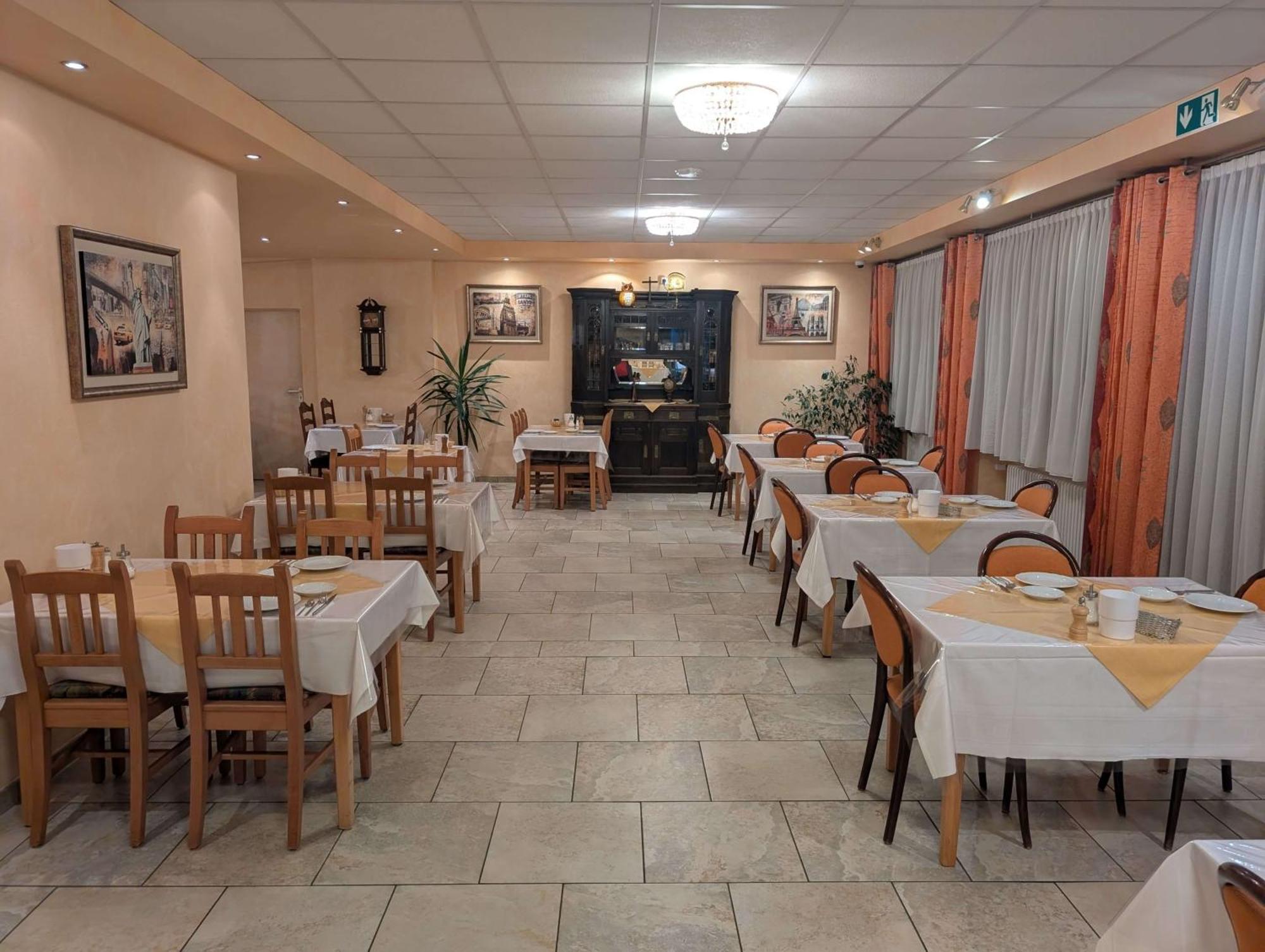 Stadthotel אוגסבורג מראה חיצוני תמונה