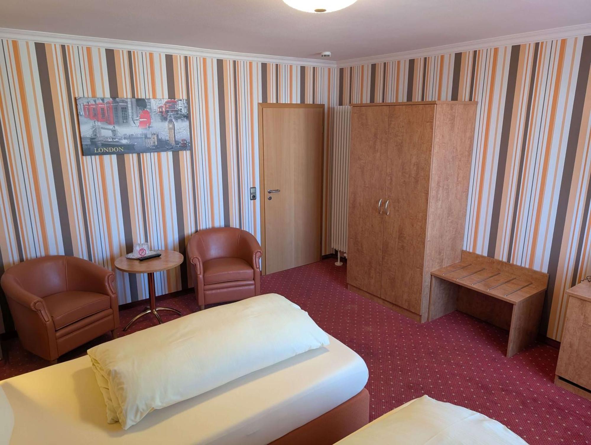 Stadthotel אוגסבורג מראה חיצוני תמונה