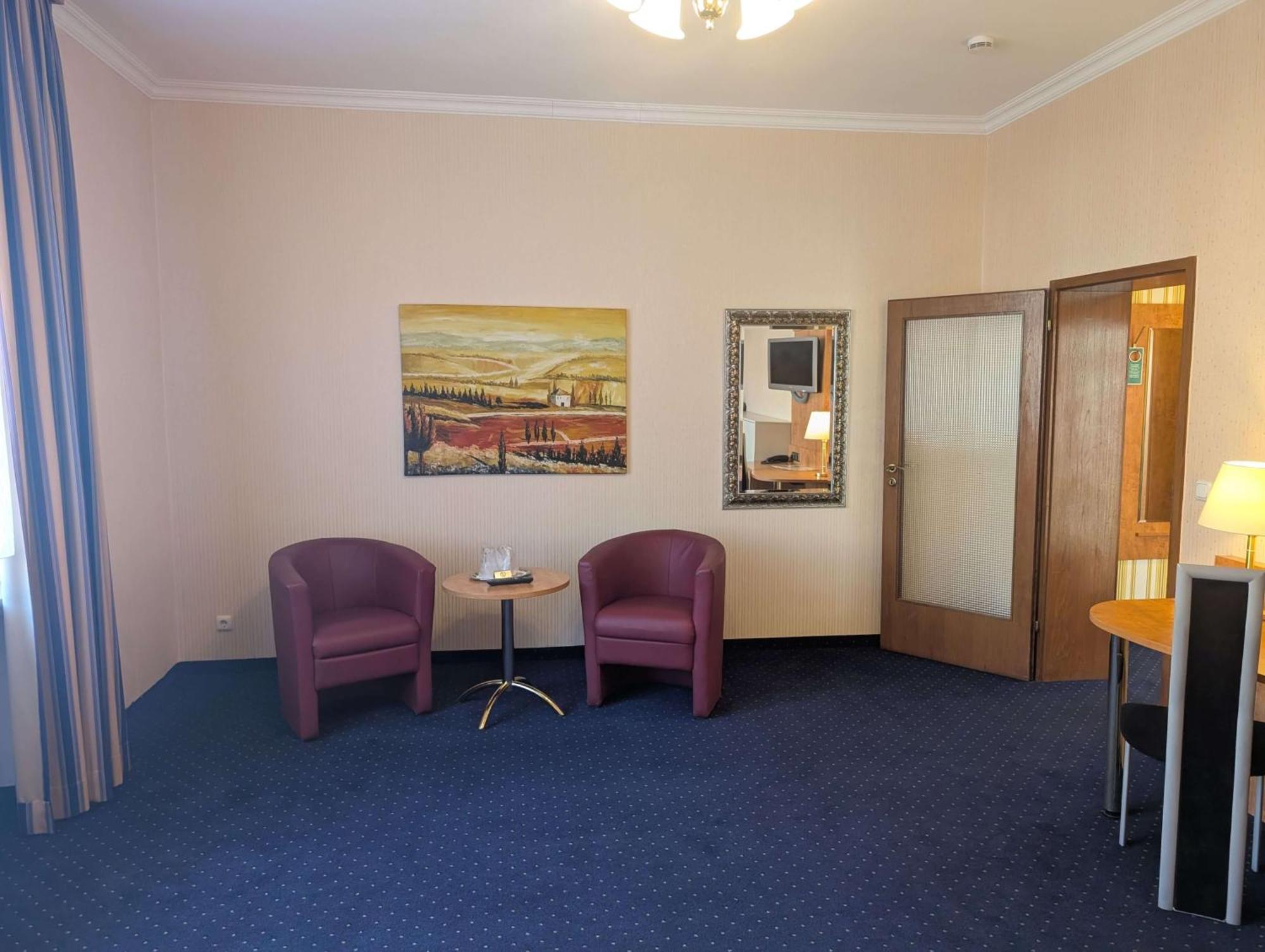 Stadthotel אוגסבורג מראה חיצוני תמונה