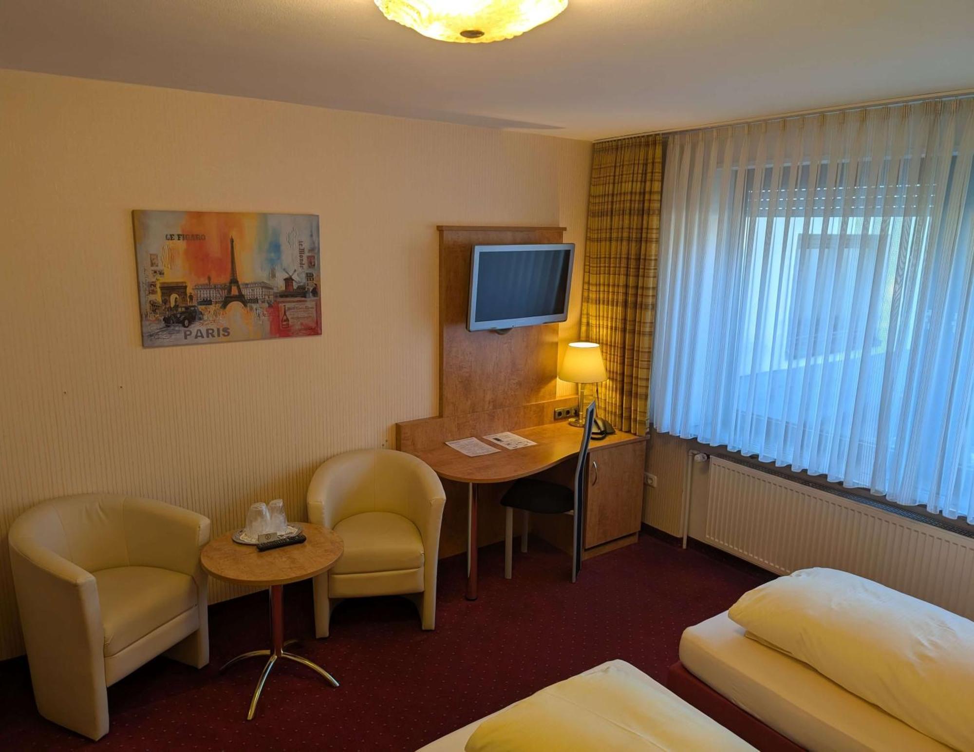 Stadthotel אוגסבורג מראה חיצוני תמונה