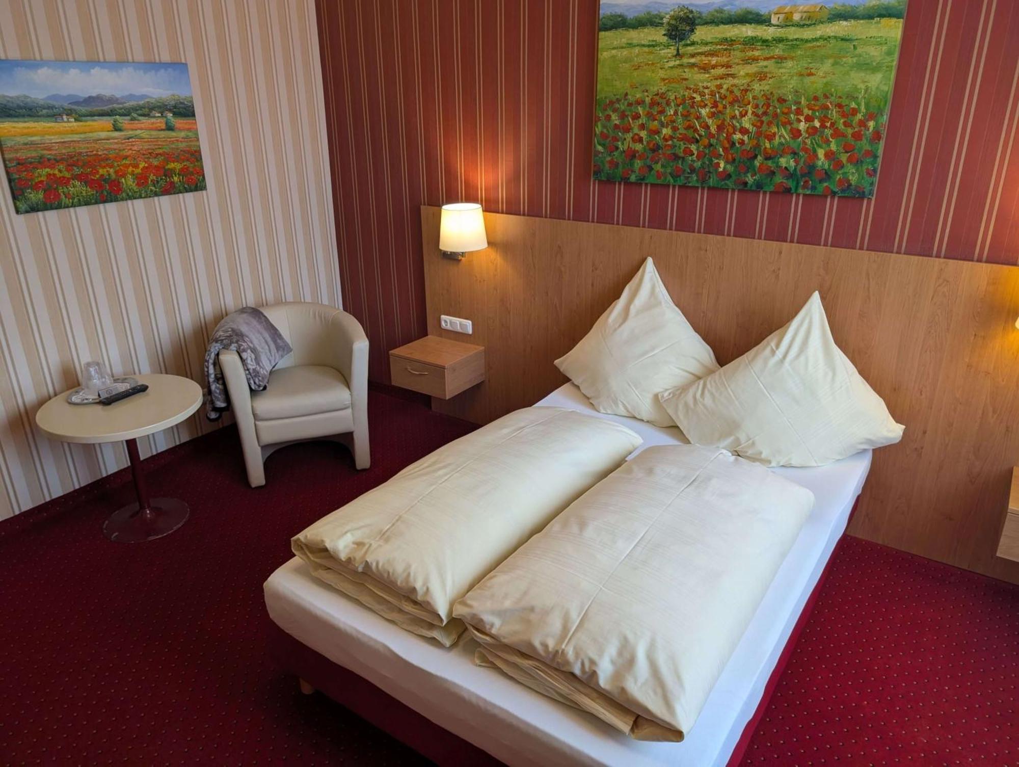 Stadthotel אוגסבורג מראה חיצוני תמונה
